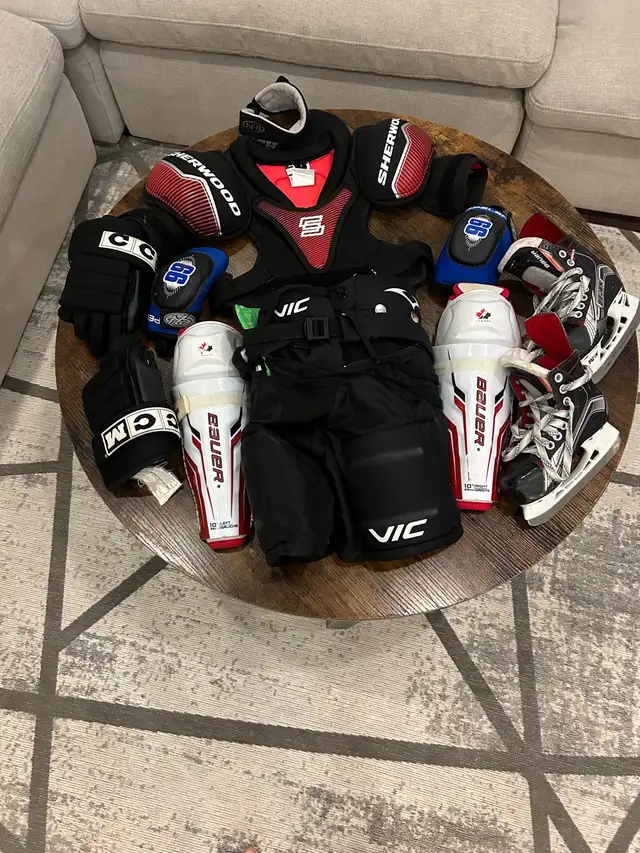 youth hockey setup  in Hockey in Guelph - Image 2