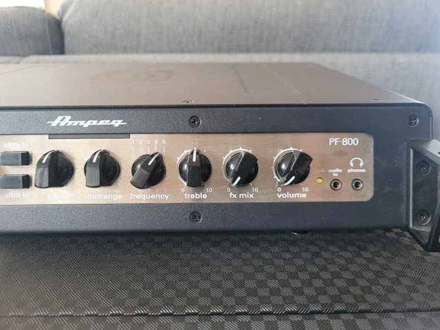 Ampli basse Ampeg Portaflex PF800  dans Amplificateurs et pédales  à Ville de Québec - Image 3