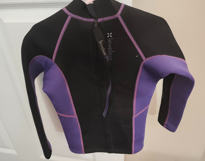 Long sleeve wet suit for 3 to 5 year old for sale, View more