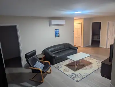 2 bedroom apartment to rent in Tiverton. 10 min drive to Bruce power and Kincardine Furnished apartm...