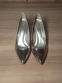 Shoes, pointed toe and  heels. Size 7.5