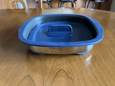 Tupperware Micropro Series Microwave Grill Base and Lid, Navy, View more