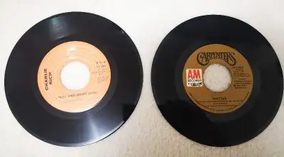 7' vintage vinyl records. $20/1 total 5.