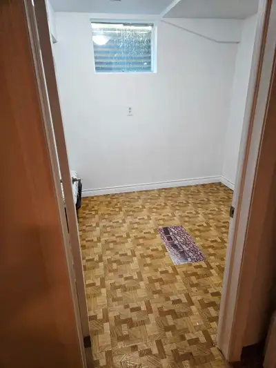 1 furnished room for rent