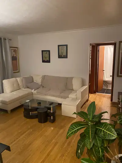 1 bedroom apt south Etobicoke Humber College Lakeshore