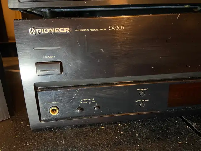 HOME STEREO SYSTEM  $400 Pickering  in General Electronics in City of Toronto - Image 6