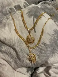 Beautiful white stone Indian necklace 