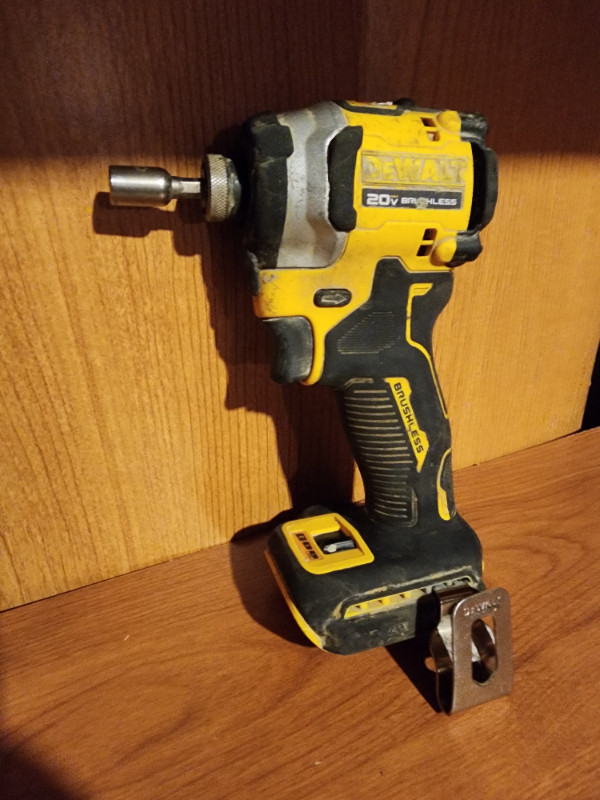 DEWALT 20V MAX ATOMIC Lithium-Ion Brushless Cordless Impact Gun in Power Tools in Windsor Region