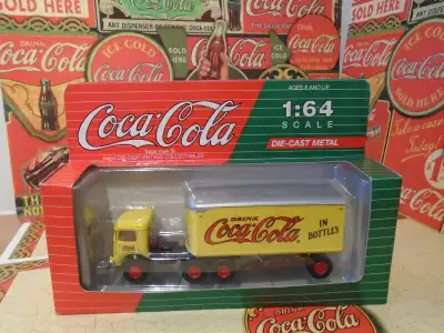 Semi remorque coca-cola Mack truck modele CJ, View more