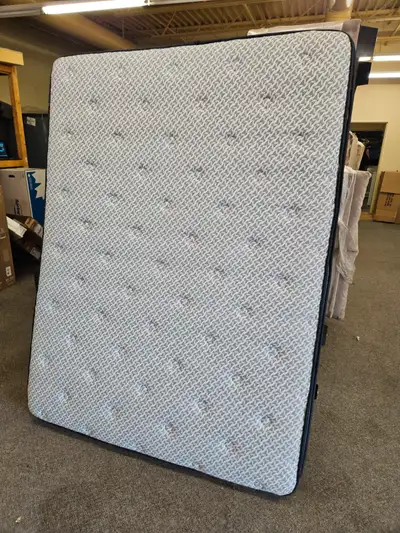 Serta - Dark Night Mattress (queen size), View more