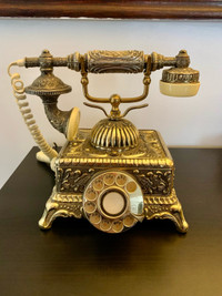 Telephone ancien