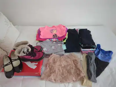 Filles LOTS :Vêtements, Taille 10 ,bottes ,habits de neige, View more