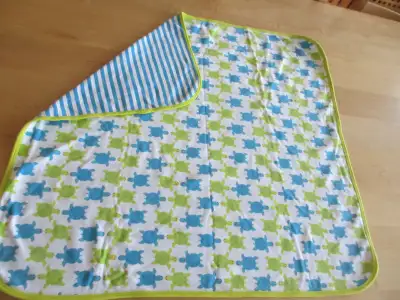 Couverture réversible pour bébé (Petit Lem) motifs tortues (c298, View more