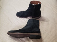 The Frye Company (Men's Suede Boots Size 9)
