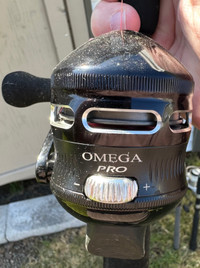 Omega Z03 PRO — Spin Cast Fishing Reel
