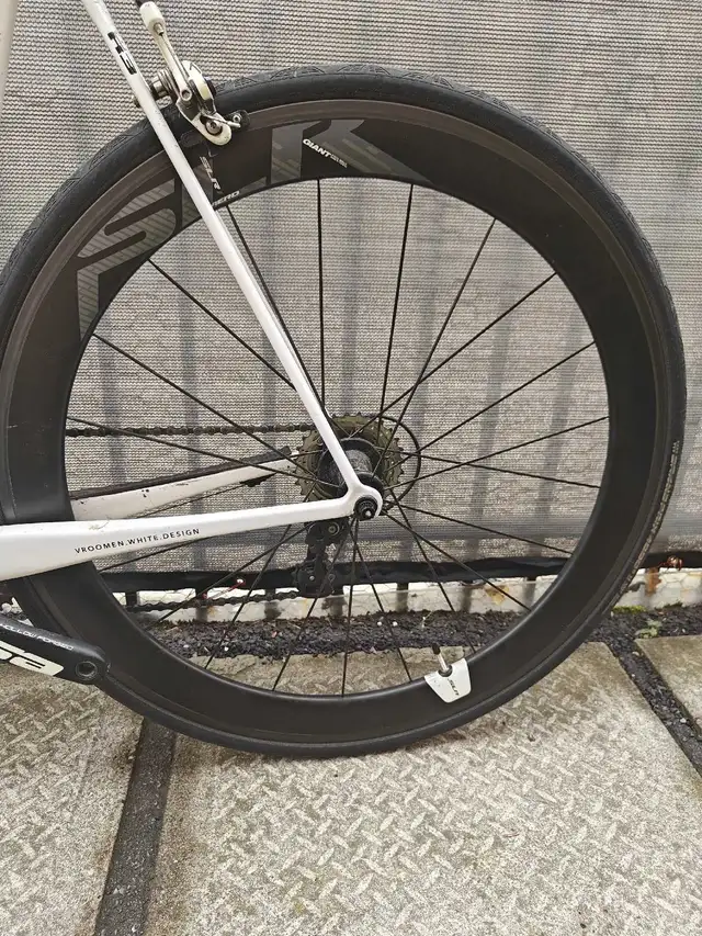 Cervelo R3 Carbon Bike, Carbon Wheels and Power Meter in Road in City of Toronto - Image 5