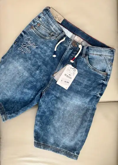 BRAND NEW ***ZARA*** BOYS DENIM SHORTS (Size 11-12), View more