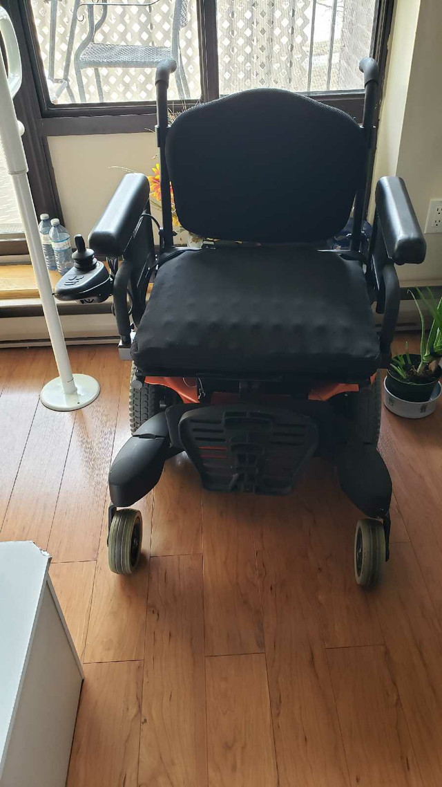 Electric wheelchair in Other in Kingston - Image 3