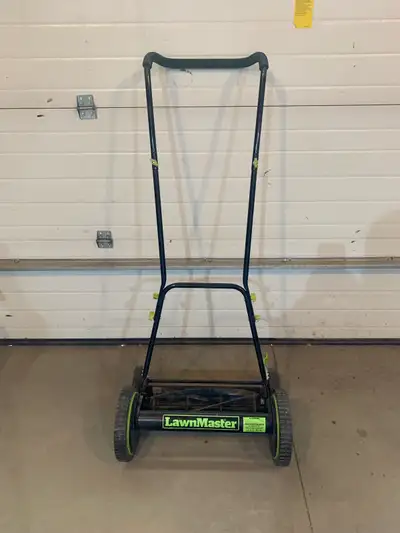 Reel lawnmower
