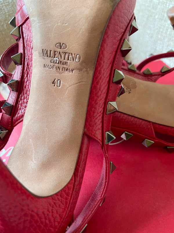 Valentino  Shoes in Women's - Shoes in Kitchener / Waterloo - Image 4