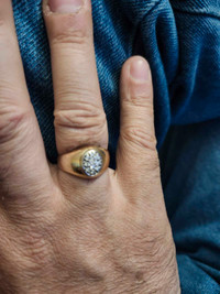 Mens diamond 10k gold ring