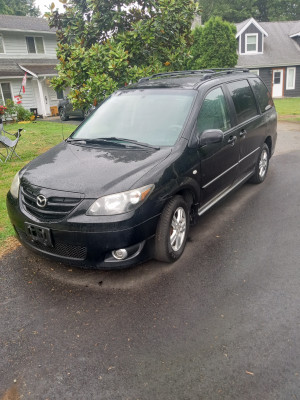2006 Mazda MPV