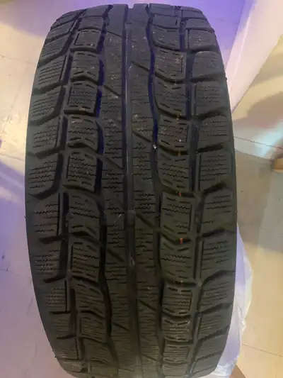 4 DUNLOP GRASPIC DS1 195/55R15 WINTER TIRES. Great in winter on snow and ice. About 70% of treads re...