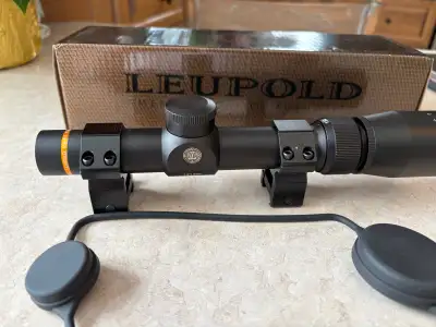 Scope 1.5-5x20, copie de telescope Leupold , flambant neuf seulement testé, tourelle et clarté compa...