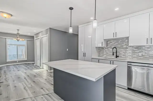 3 Beds 2 Baths House For Rent