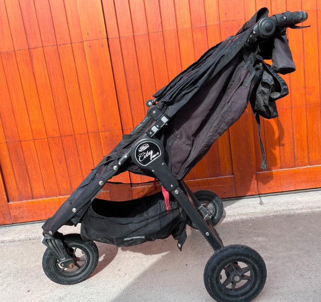Baby Jogger City Mini GT Stroller in Strollers, Carriers & Car Seats in Banff / Canmore - Image 3
