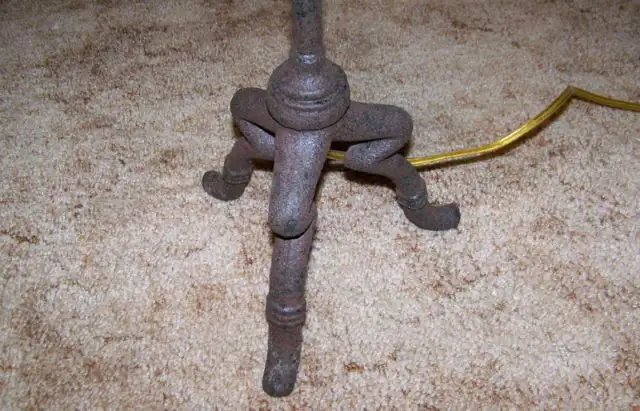 vintage lamp in Indoor Lighting & Fans in London - Image 5