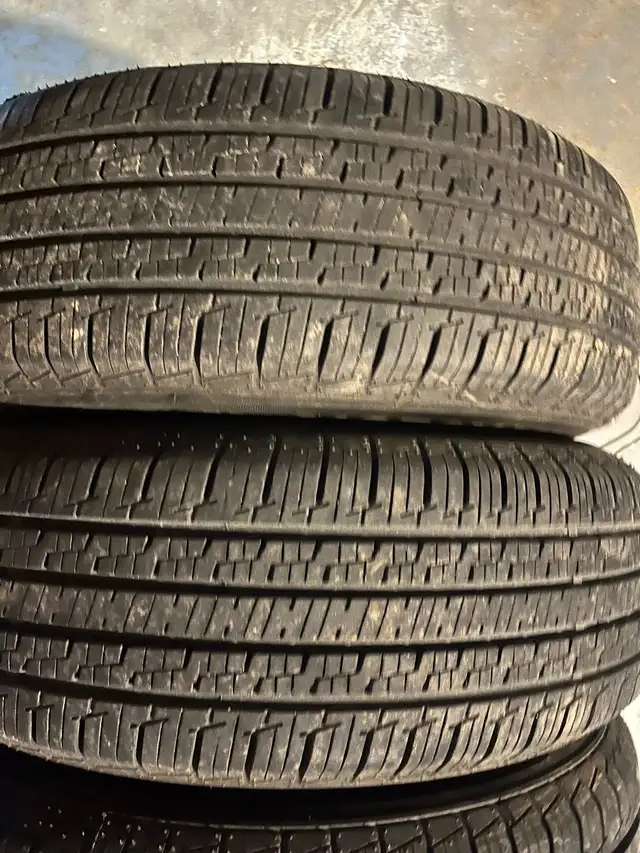 4 Motomaster Hydra Edge 95/65 R15 on rims 5x105mm bolt pattern in Tires & Rims in Ottawa - Image 3