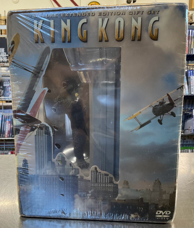 King Kong Deluxe Extended Edition DVD in CDs, DVDs & Blu-ray in North Bay - Image 2