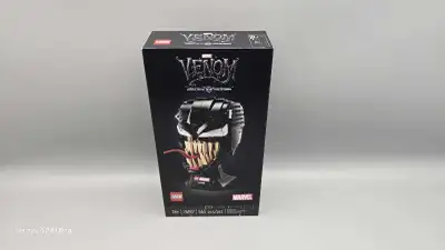 Dive into the sinister world of symbiotes with this brand new, in box, LEGO Marvel Spider-Man Venom...