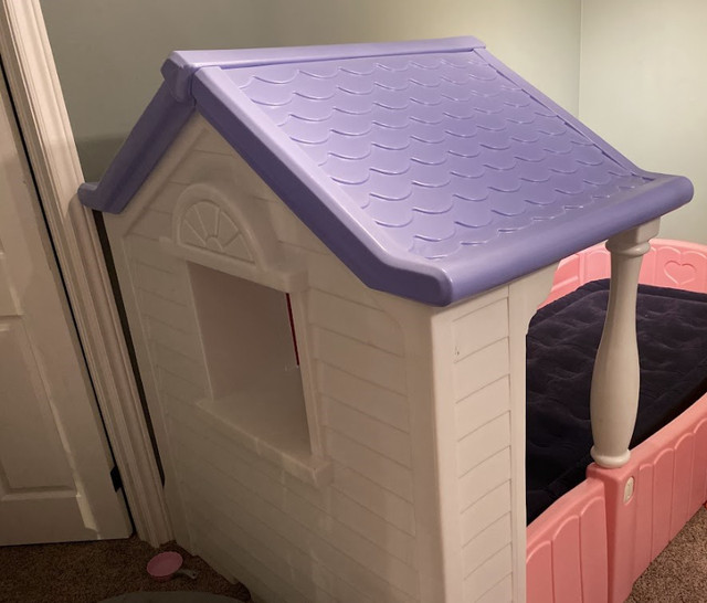 Little Tikes Cottage Bed in Beds & Mattresses in Windsor Region - Image 2