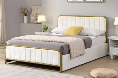 This brand new bedframe features a sturdy frame and convenient built-in drawers for extra storage, p...