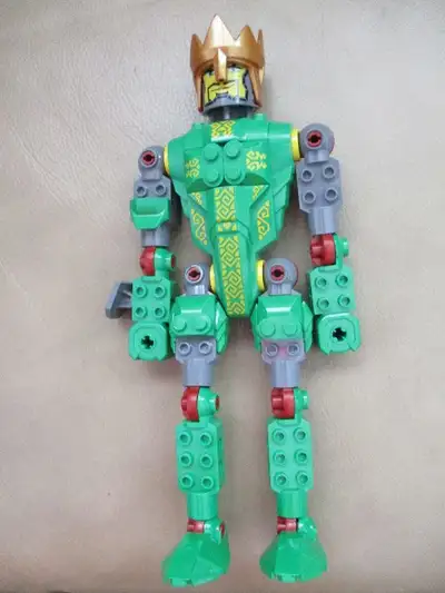 2003-Lego-Knights-Knights Kingdom Green Figurine 8" Tall, View more