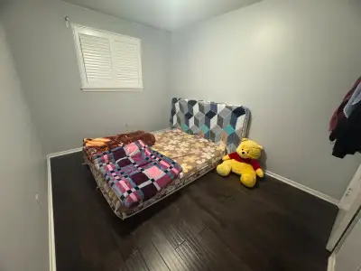 Sharing room