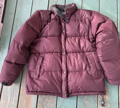 Women’s GAP Down Filled Puffer Burgundy Winter Jacket Medium, View more