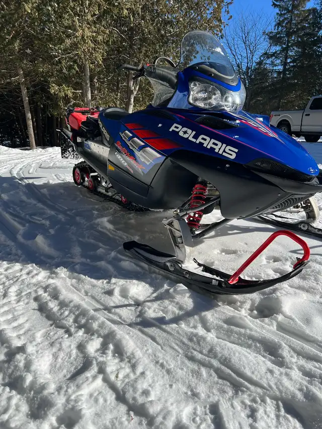 Polaris Switchback 600  in Snowmobiles in Ottawa - Image 3
