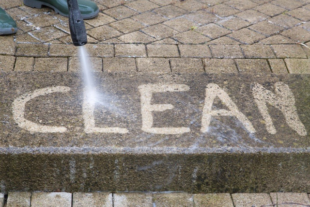 Pressure washing  in Other in Kitchener / Waterloo - Image 3