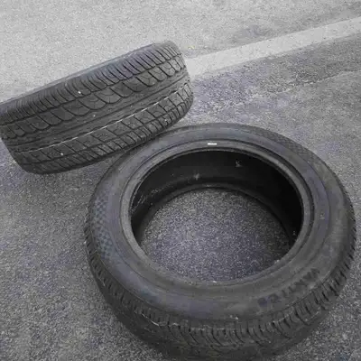 Je vends deux pneus Vantica de taille 255/55ZR19 111W XL. Ces pneus sont nouveaux. Le prix demandé e...