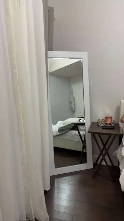Hi , I have a private room available for rent. We’re family and it’s 4 bedrooms house.the room is on...
