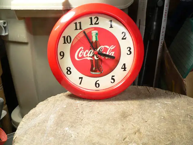 Several antique items at different prices64840240402051120