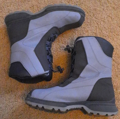 Blue nylon Cougar winter boots w ski slope flair Size 9 women, View more