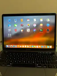 MacBook Pro 2017 Apple 256gb 8gb Ram 13 inch