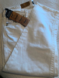 Women’s Bootlegger Capri Pants