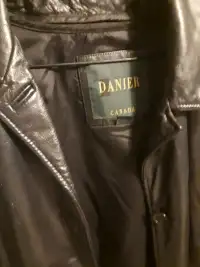 DANIER Canada Genuine leather women coat.
