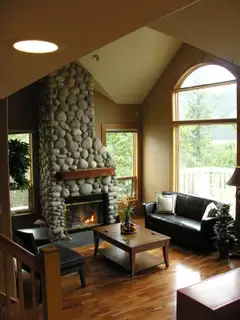 Beautiful Open Concept Ground Floor Condo for Rent in Banff Features Include: Fully furnished 1770 S...