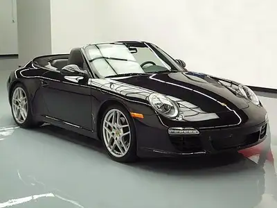 Description : Porsche 911 Carrera S cabriolet en état exceptionnel. Gaspé, Québec Année : 2009 Kilom...